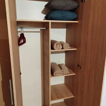 Prenociste Rubin Rudo